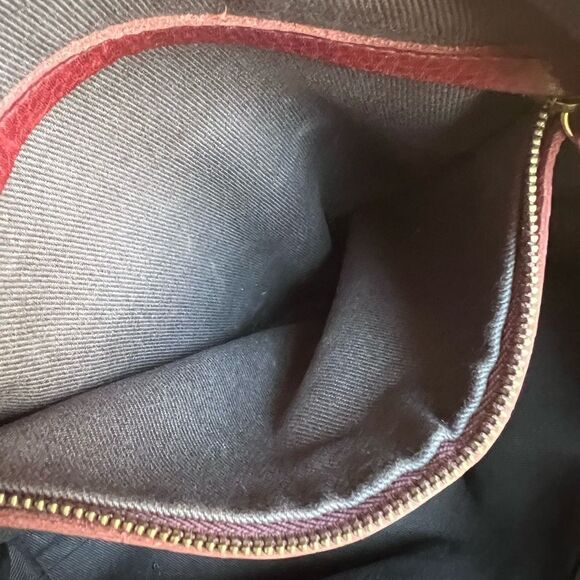 The Zip Top Transport Carryall Dark Cabernet Leather Tote Bag Retired Crossbody - Picture 10 of 11